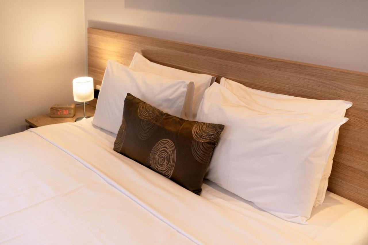 Boathouse Resort Studios And Suites Blairgowrie Esterno foto