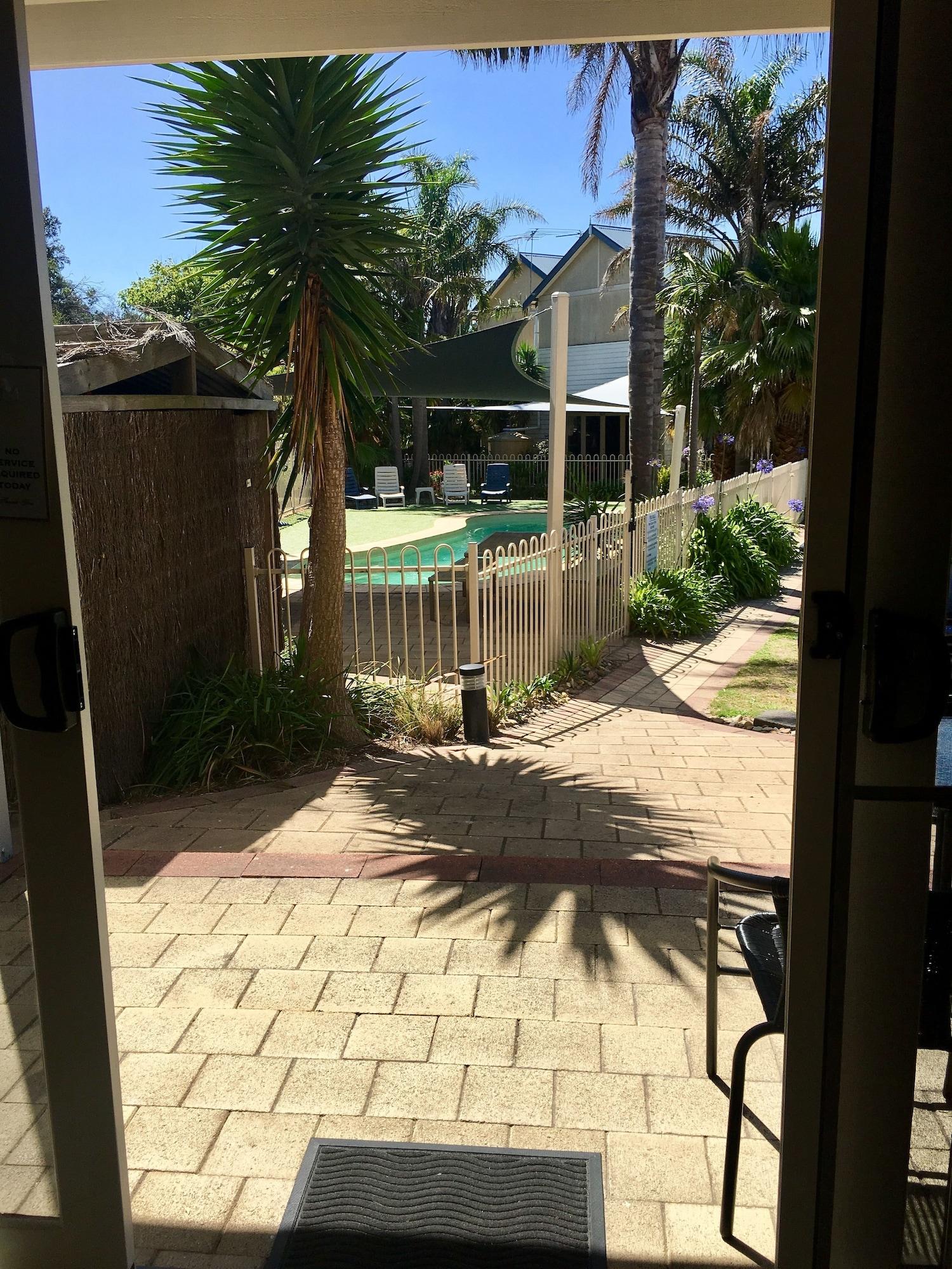 Boathouse Resort Studios And Suites Blairgowrie Esterno foto