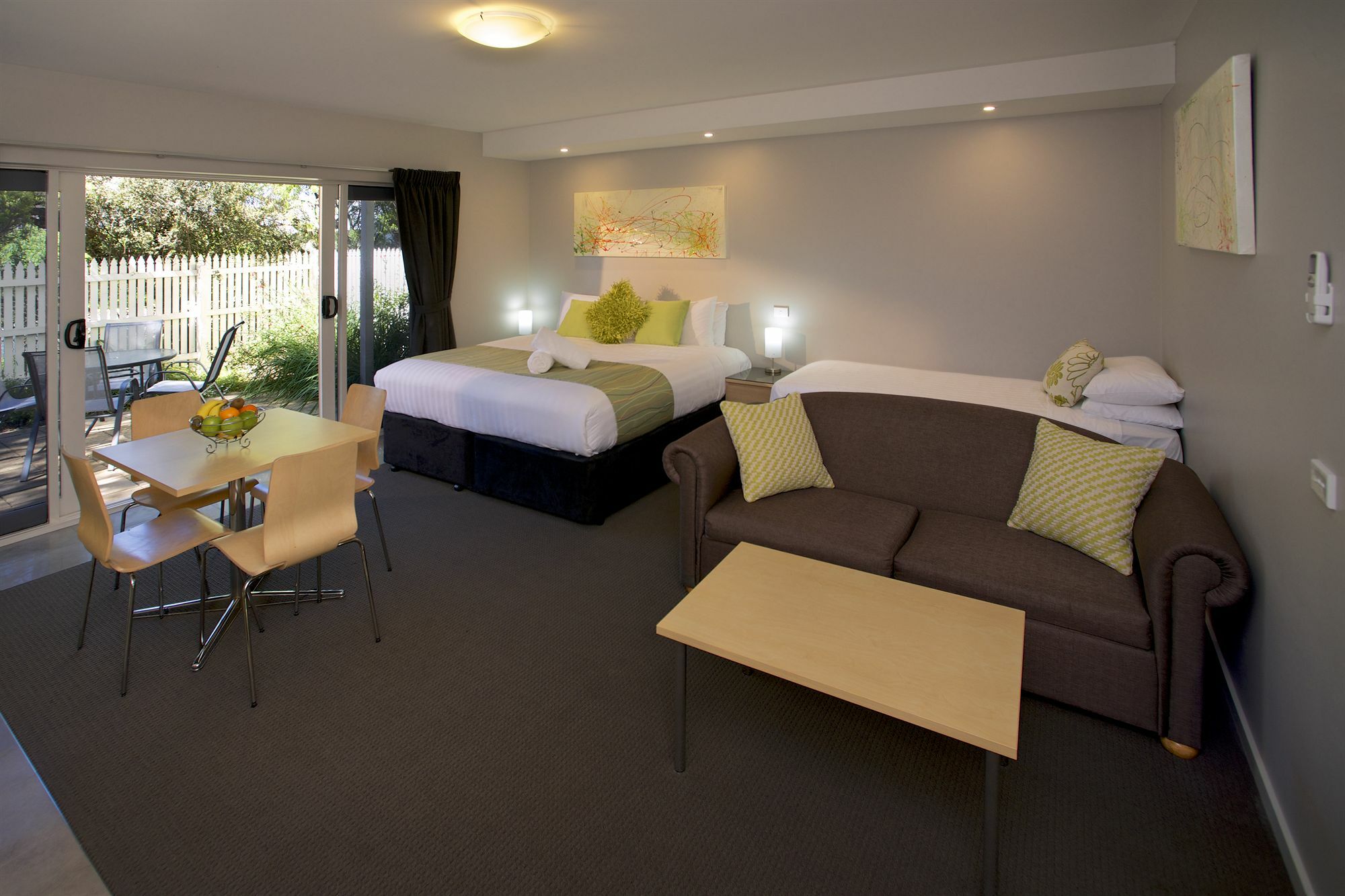 Boathouse Resort Studios And Suites Blairgowrie Esterno foto